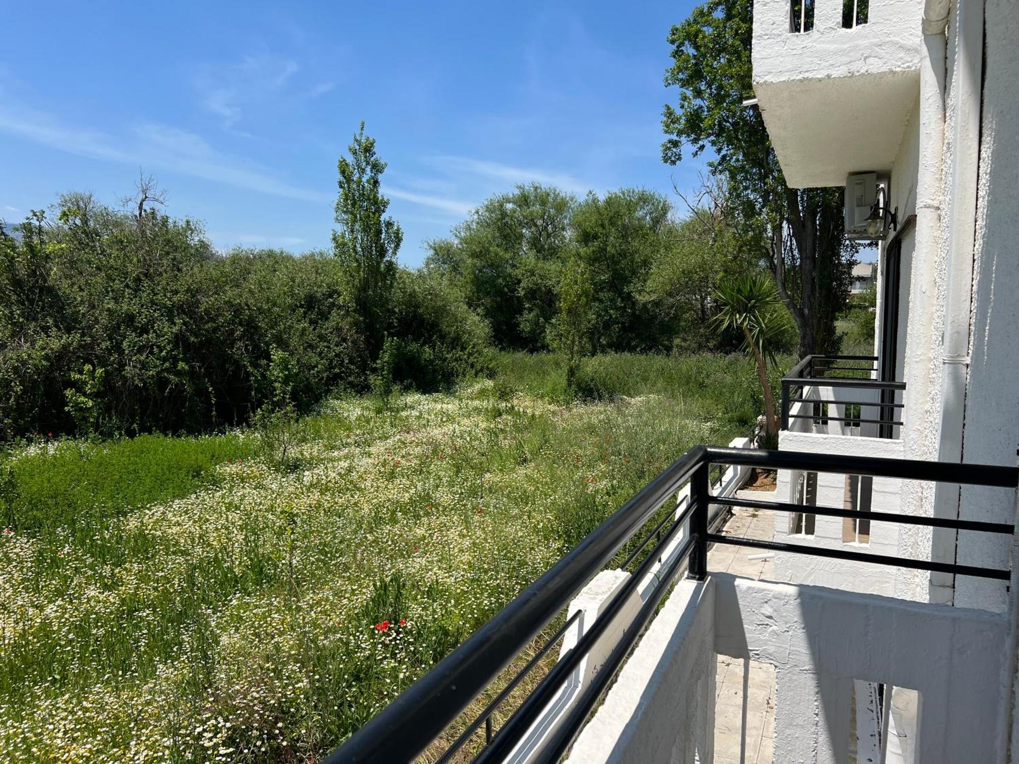 Zourpos Studios&Apartments Kalyves Exterior foto